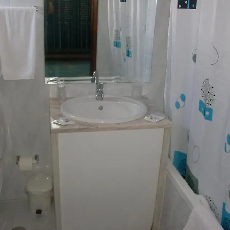 Conforto Latino מלון