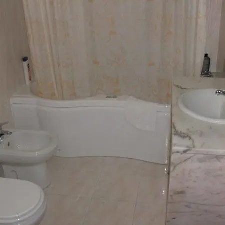 Ξενοδοχείο Conforto Latino 2*