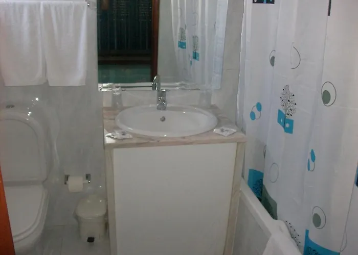 Conforto Latino Hotel